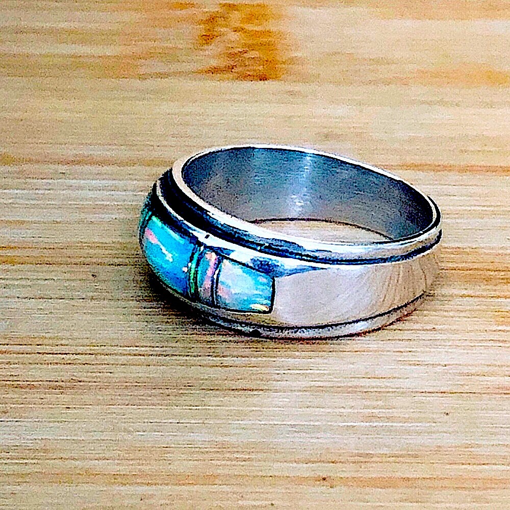 $564  14K White Gold & Fire Opal Estate Navajo Wedding Ring  Size 9 & 3/4  14K - Picture 3 of 8